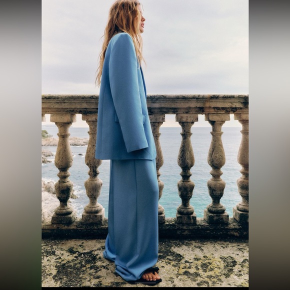 Straight Cut Blazer - Picture 4 of 8